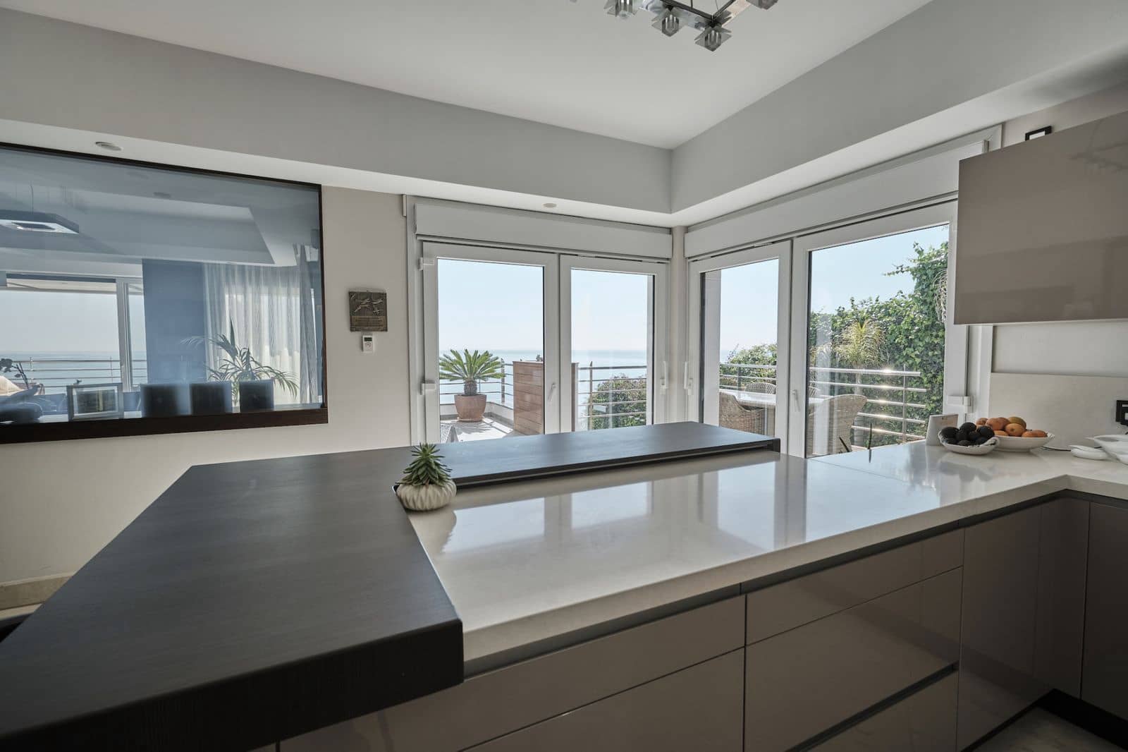 5 soverom Villa til salgs i Manilva - € 2 995 000 (Ref: 9933808)