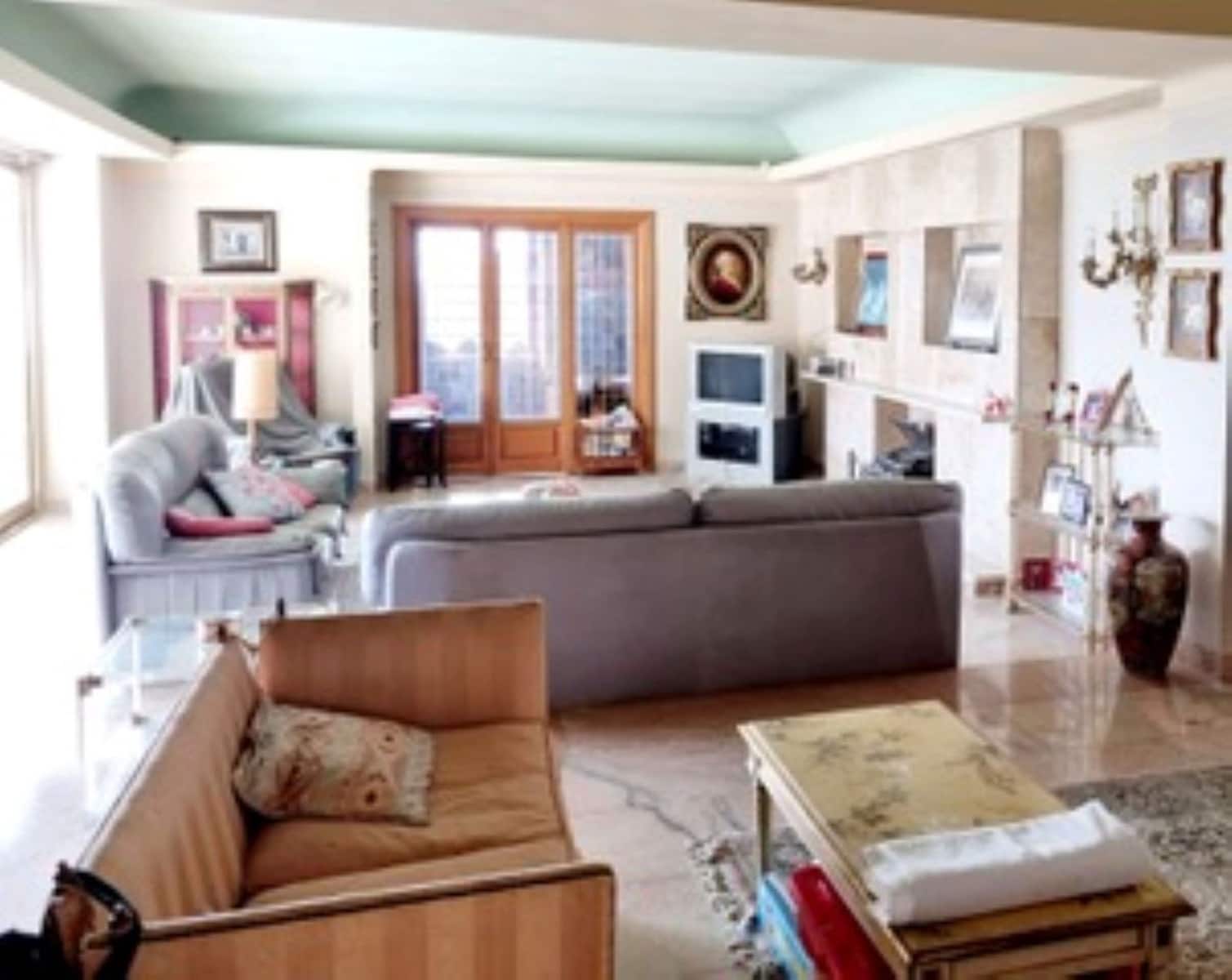 4 slaapkamer Villa te koop in Benalmadena - € 1.295.000 (Ref: 9933812)