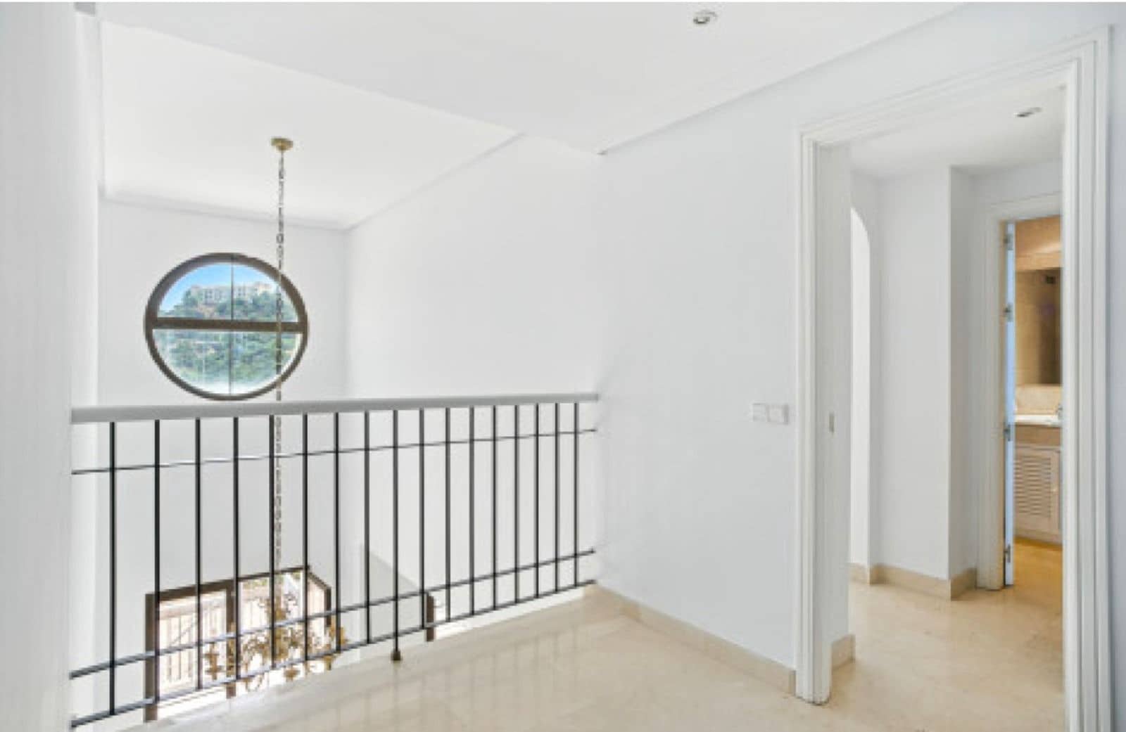 4 soveværelse Byhus til salg i Los Arqueros - € 998.000 (Ref: 9933814)