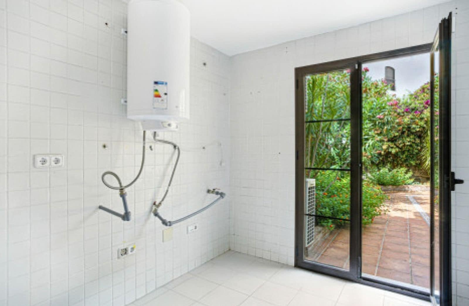 4 soveværelse Byhus til salg i Los Arqueros - € 998.000 (Ref: 9933814)
