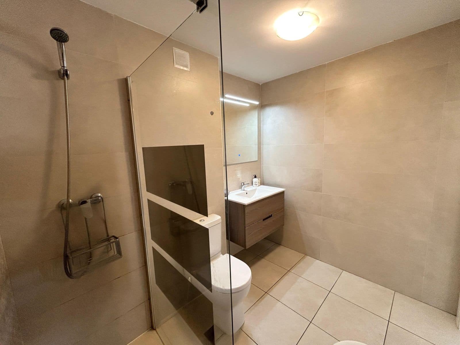 Apartamento de 3 habitaciones en Nueva Andalucia en venta - 435.000 € (Ref: 9933817)