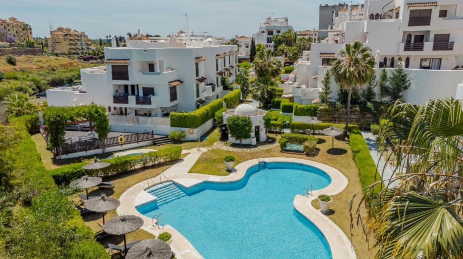 1 soverom Leilighet til salgs i New Golden Mile - € 299 000 (Ref: 9933818)
