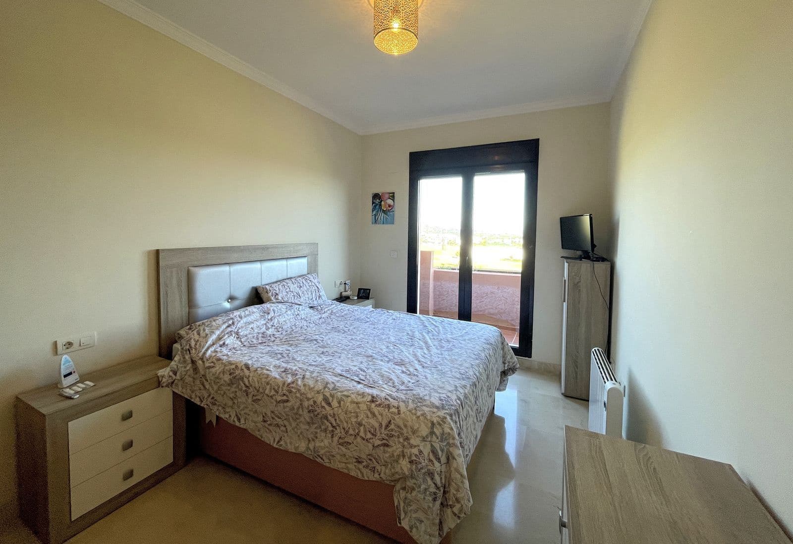 3 chambre Villa/Maison Semi-Mitoyenne à vendre à Estepona - 885 000 € (Ref: 9933820)