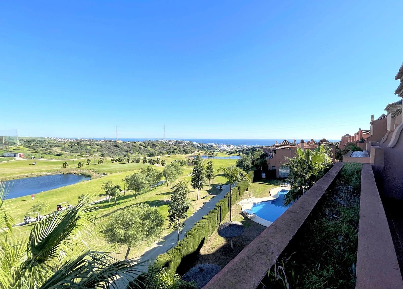 3 chambre Villa/Maison Semi-Mitoyenne à vendre à Estepona - 885 000 € (Ref: 9933820)