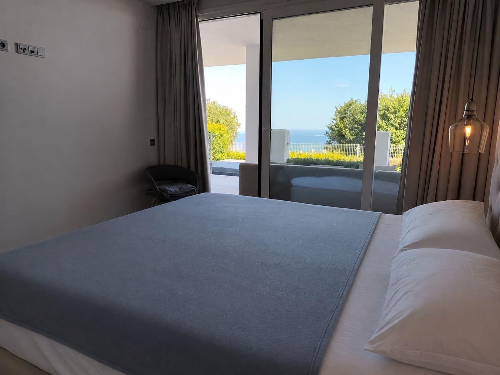 2 soveværelse Lejlighed til salg i Benalmadena - € 560.000 (Ref: 9933821)
