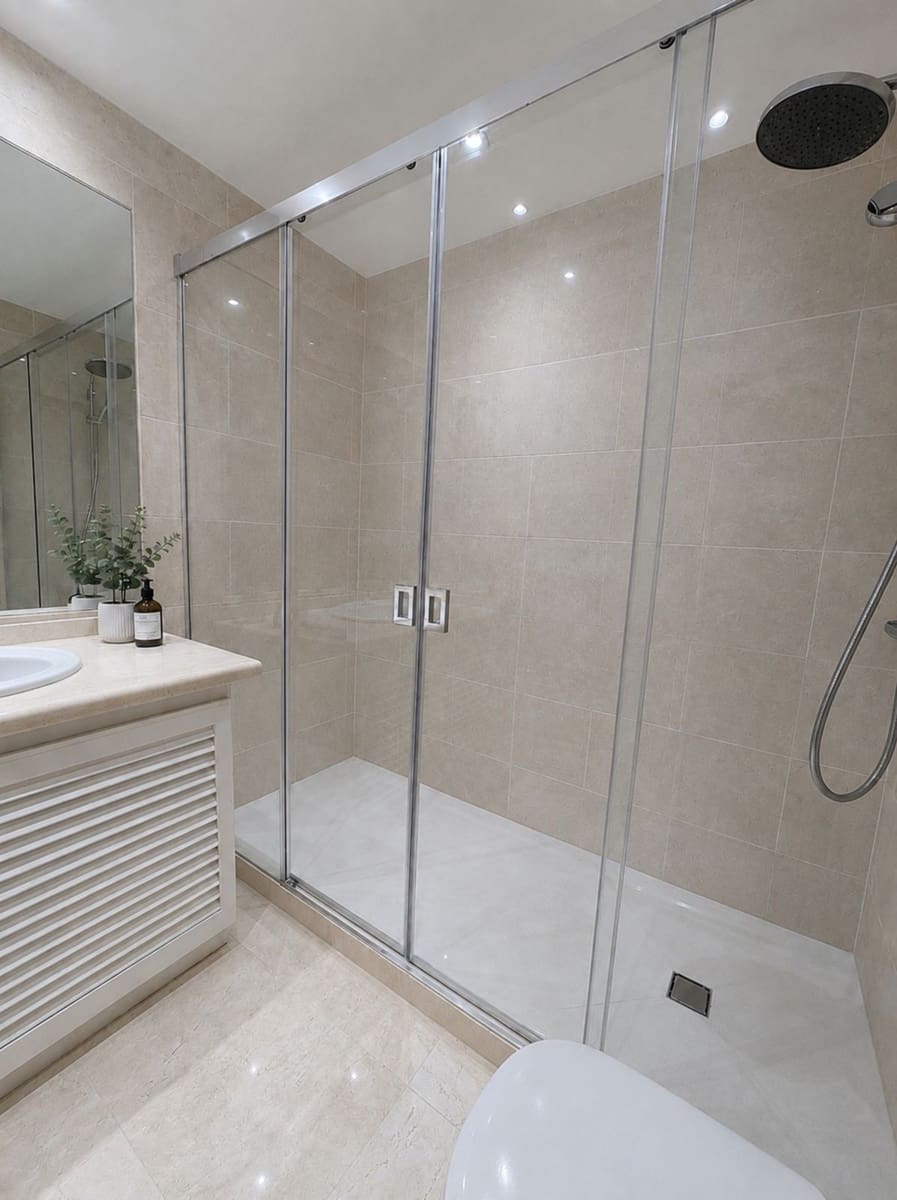 3 soverom Leilighet til salgs i Nueva Andalucia - € 980 000 (Ref: 9933826)
