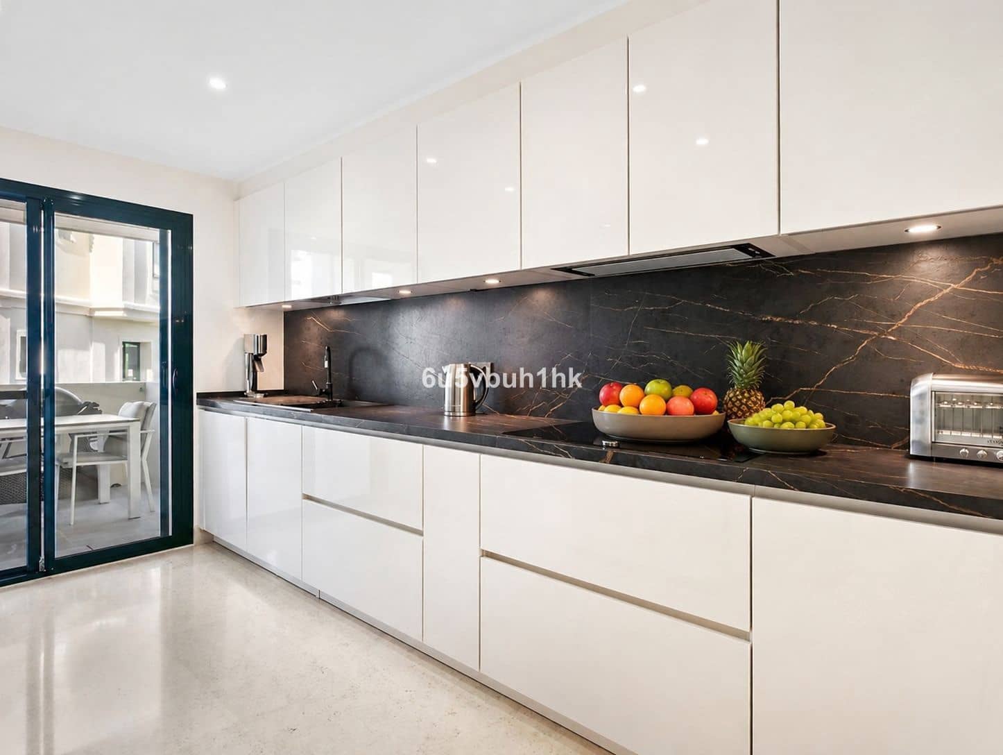 2 quarto Apartamento para venda em Benahavis - 595 000 € (Ref: 9933832)