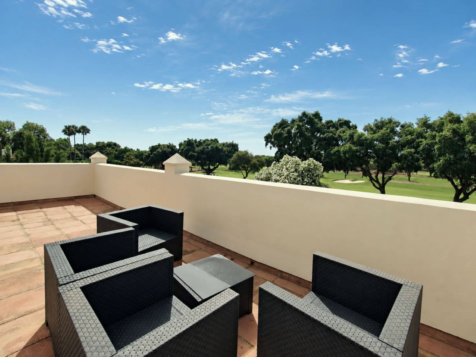 5 bedroom Villa for sale in San Roque - € 1,750,000 (Ref: 9933836)