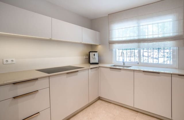 3 soverom Leilighet til salgs i Marbella - € 995 000 (Ref: 9933837)