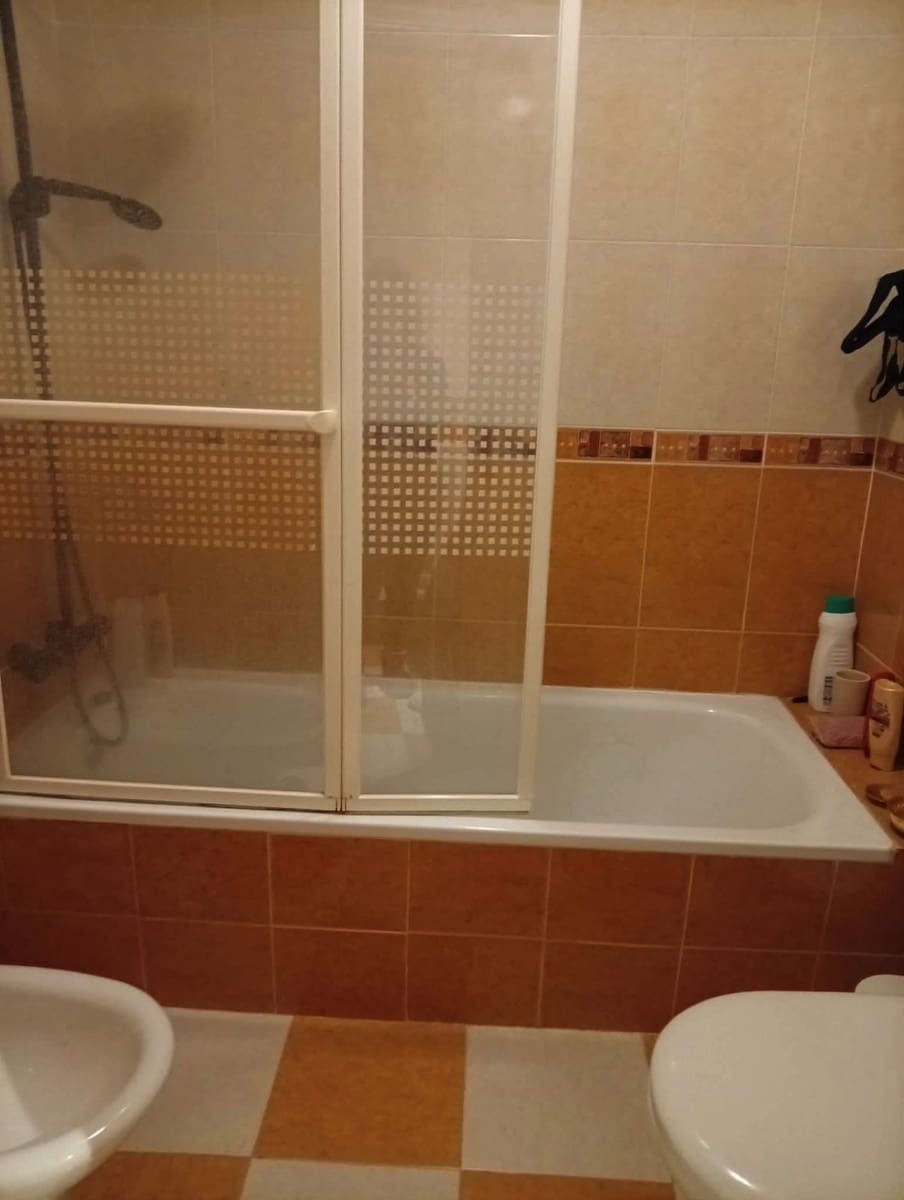 3 bedroom Semi-detached Villa for sale in La Duquesa / Puerto de la Duquesa - € 371,000 (Ref: 9933841)