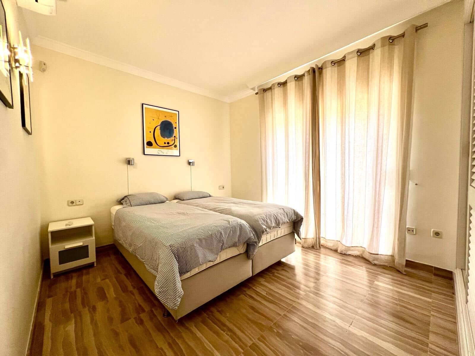 4 bedroom Penthouse for sale in Marbella - € 1,530,000 (Ref: 9933845)