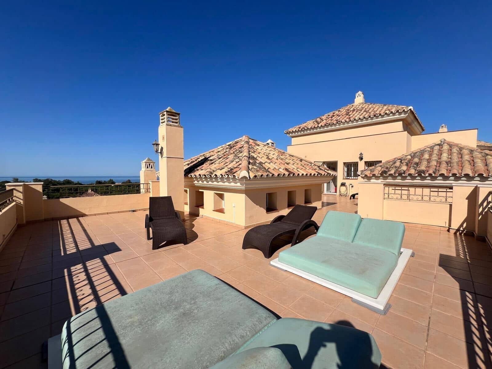 4 bedroom Penthouse for sale in Marbella - € 1,530,000 (Ref: 9933845)