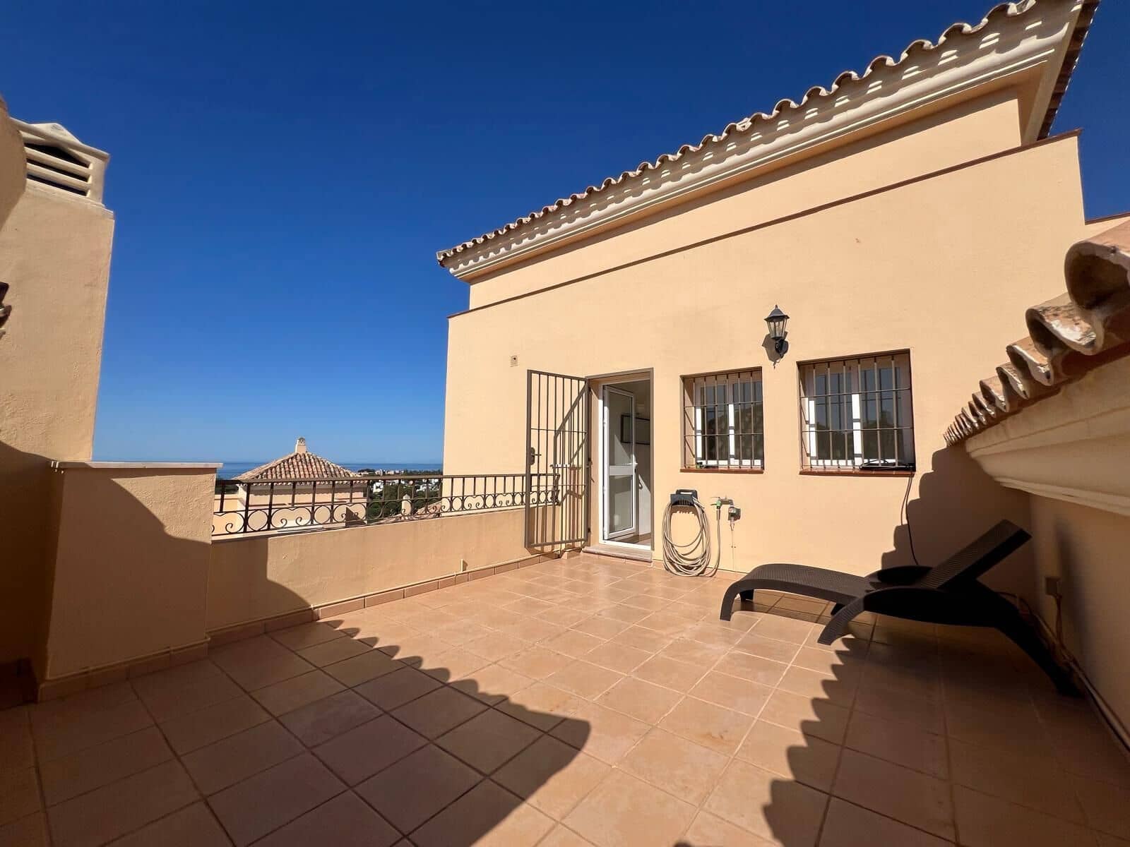 4 bedroom Penthouse for sale in Marbella - € 1,530,000 (Ref: 9933845)