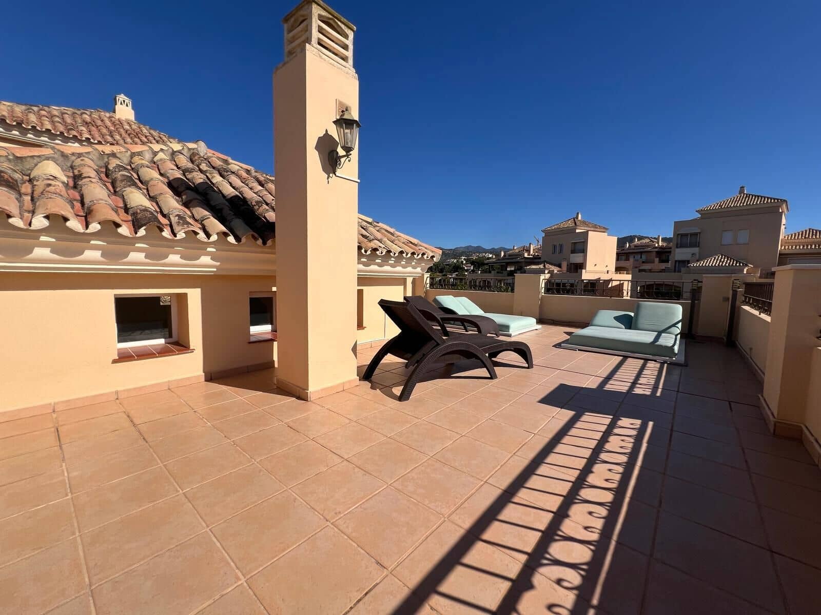 4 bedroom Penthouse for sale in Marbella - € 1,530,000 (Ref: 9933845)