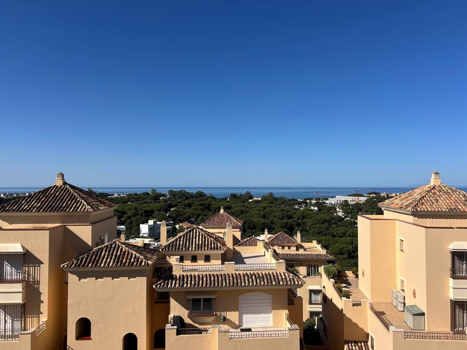 4 bedroom Penthouse for sale in Marbella - € 1,530,000 (Ref: 9933845)