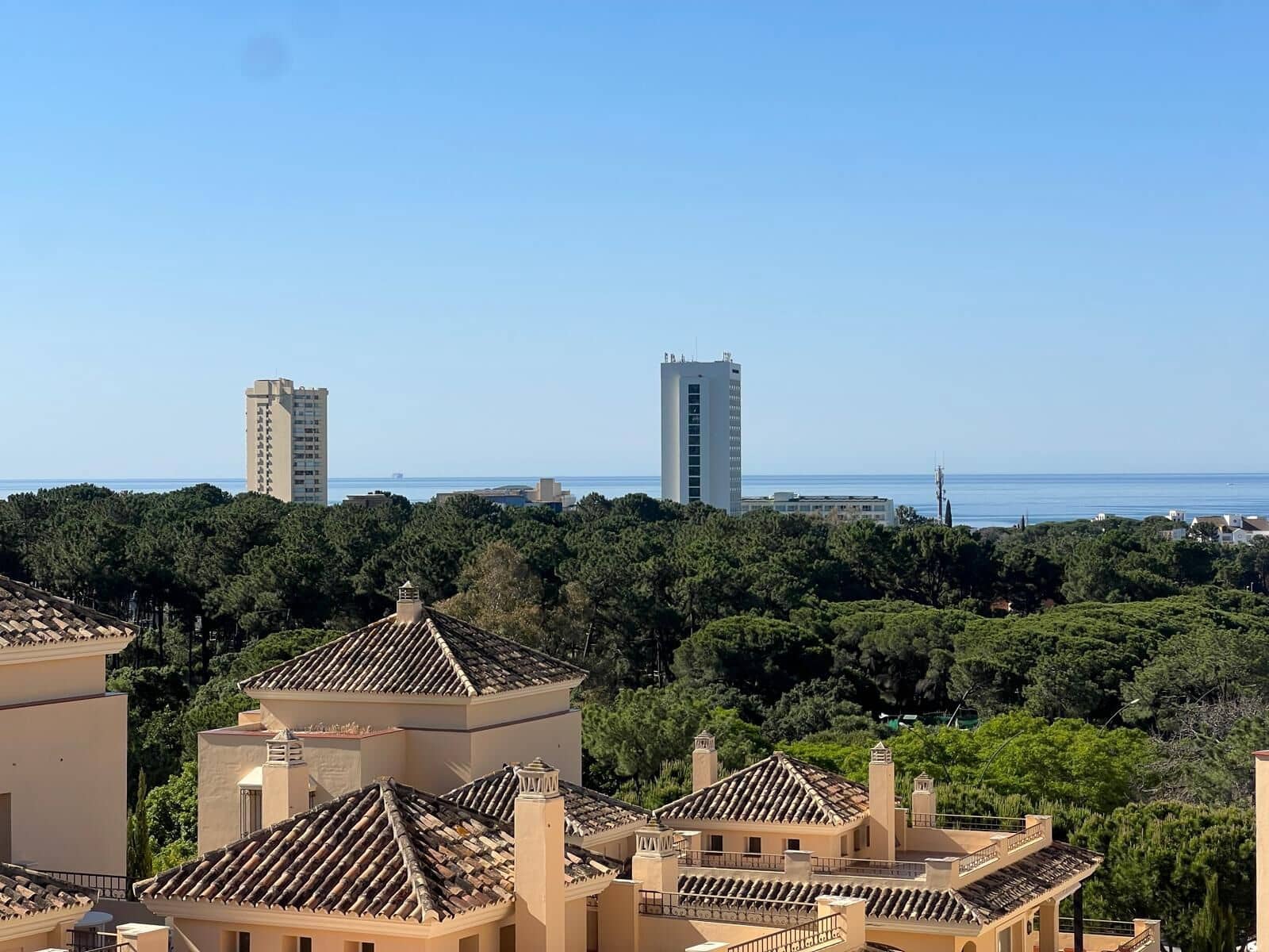 4 bedroom Penthouse for sale in Marbella - € 1,530,000 (Ref: 9933845)