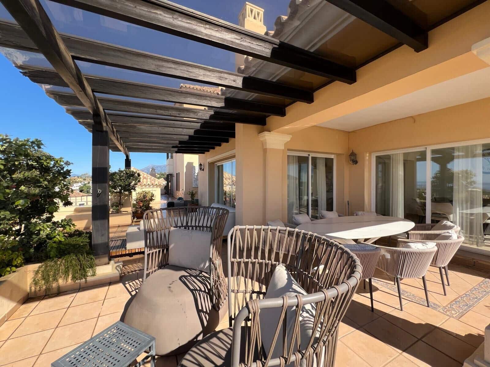 4 bedroom Penthouse for sale in Marbella - € 1,530,000 (Ref: 9933845)
