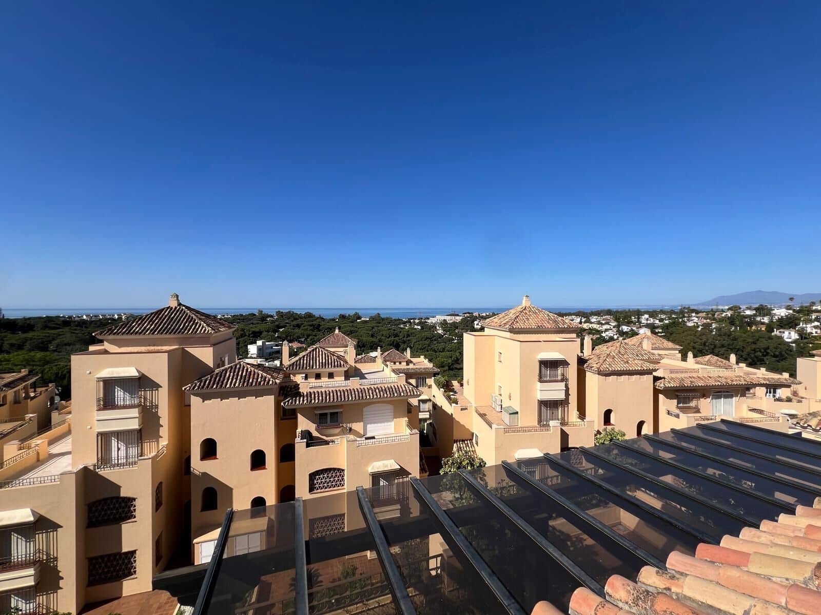 4 bedroom Penthouse for sale in Marbella - € 1,530,000 (Ref: 9933845)