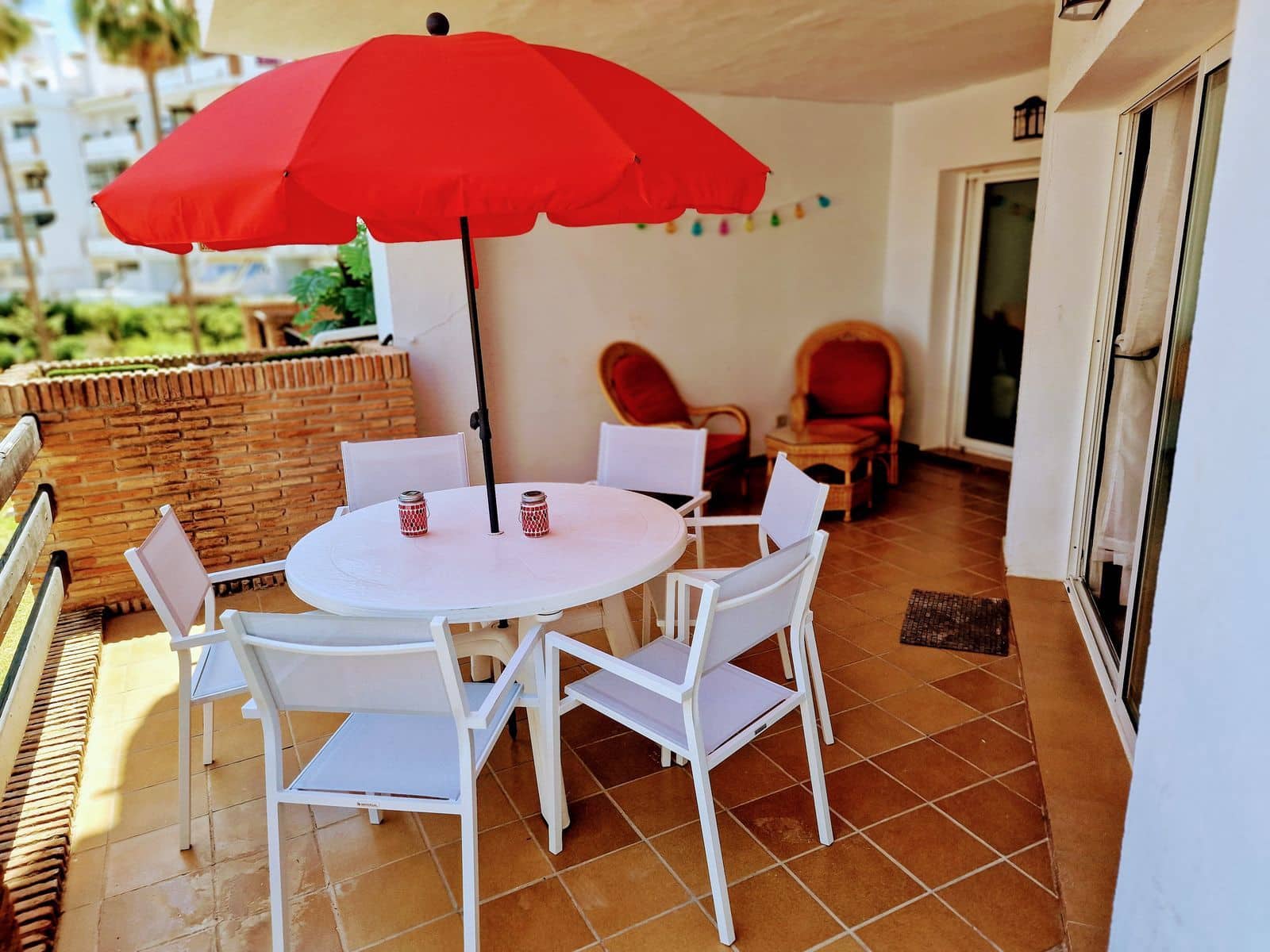 2 slaapkamer Appartement te koop in Calahonda - € 399.000 (Ref: 9933854)