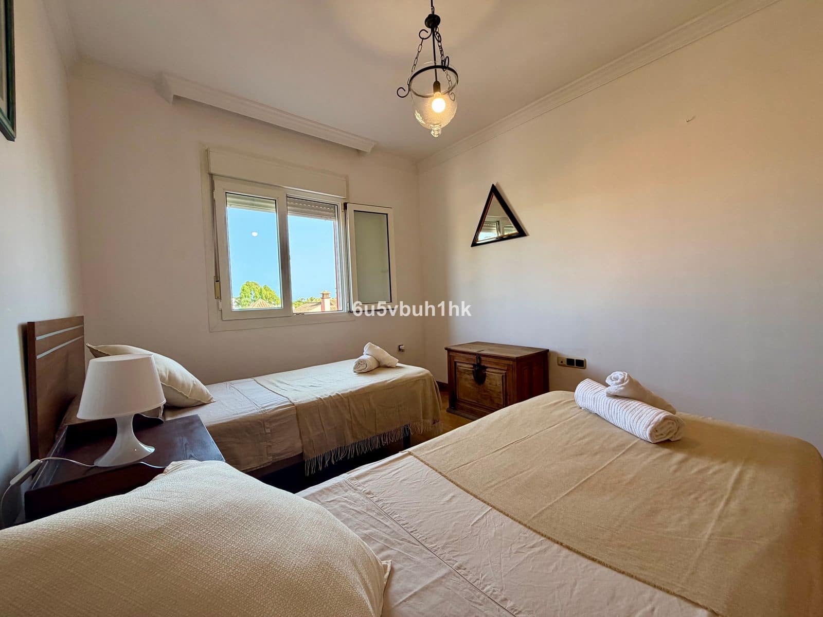7 quarto Casa em Banda para venda em Marbella - 1 250 000 € (Ref: 9933860)