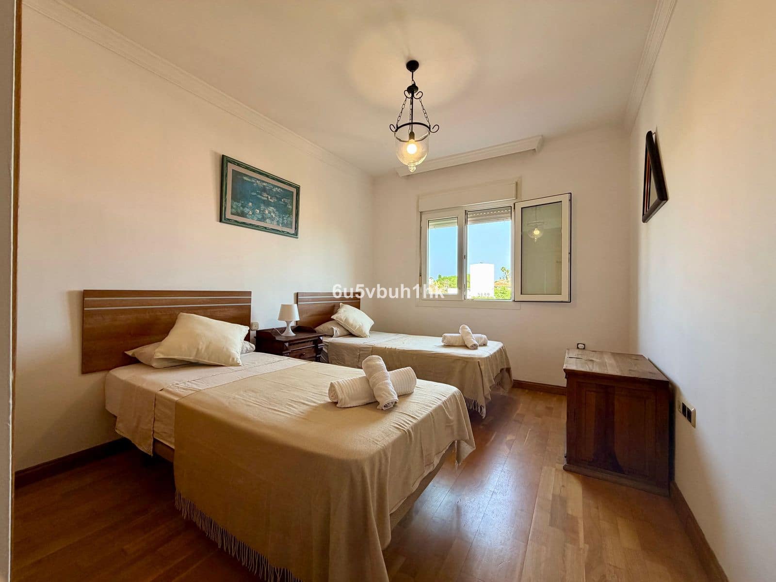 7 quarto Casa em Banda para venda em Marbella - 1 250 000 € (Ref: 9933860)