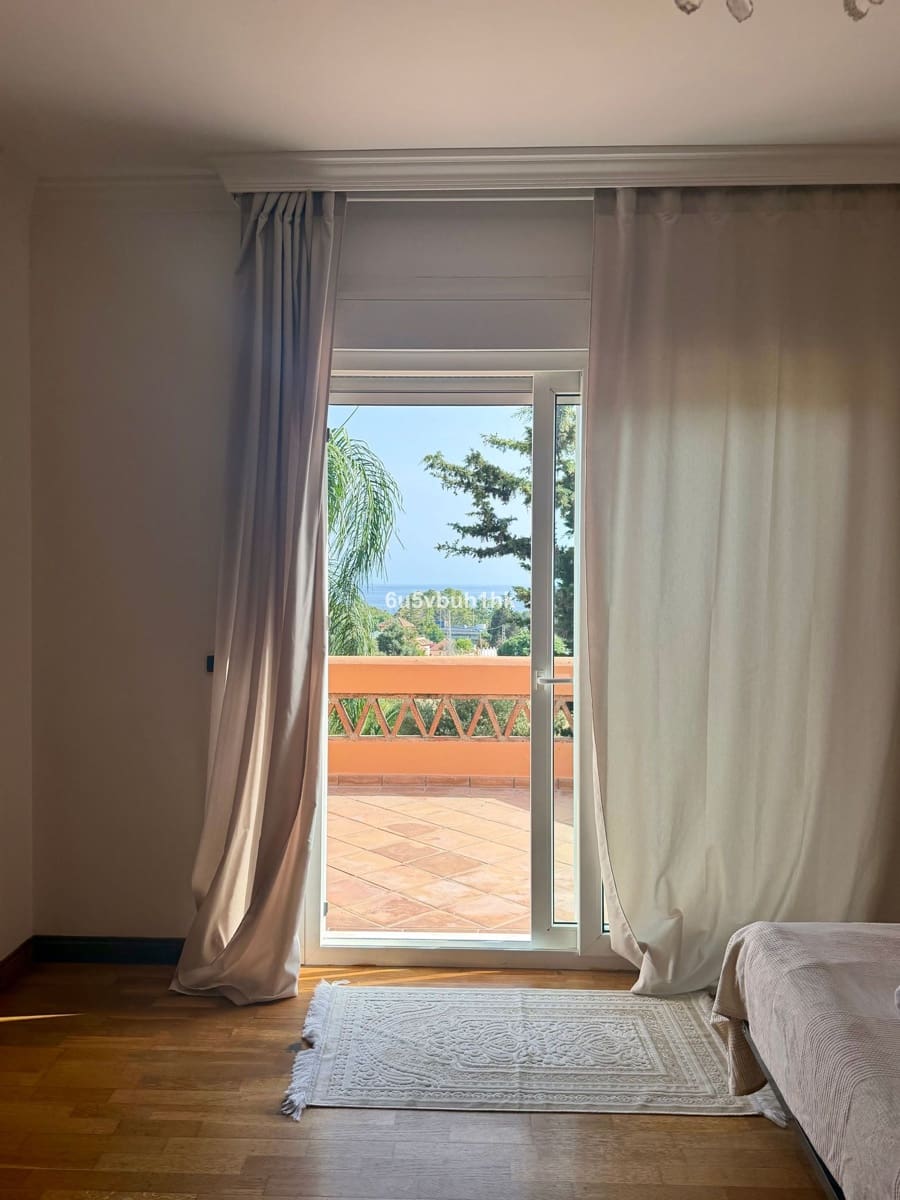 7 quarto Casa em Banda para venda em Marbella - 1 250 000 € (Ref: 9933860)