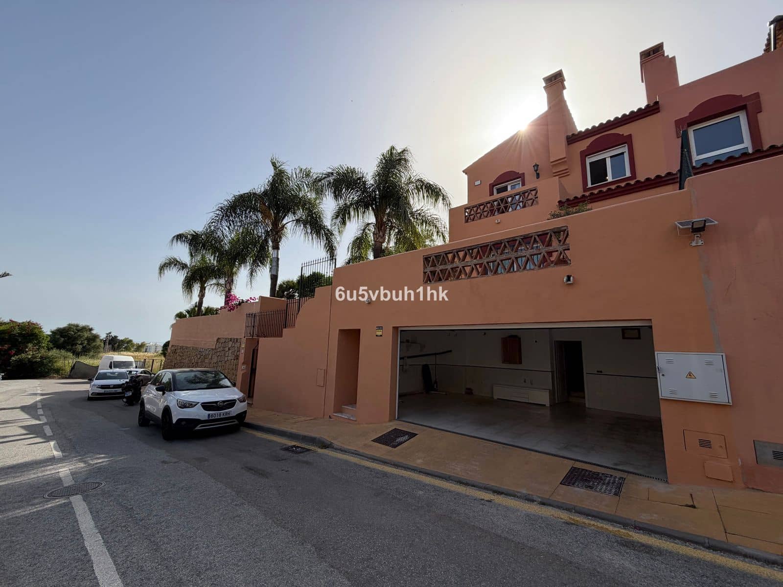 7 quarto Casa em Banda para venda em Marbella - 1 250 000 € (Ref: 9933860)