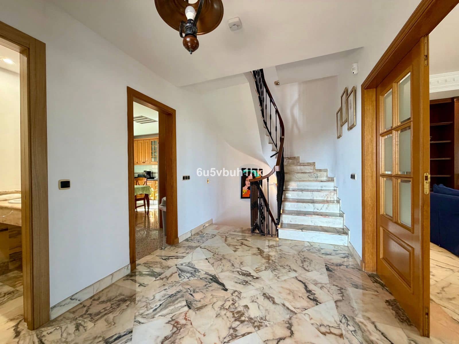 7 quarto Casa em Banda para venda em Marbella - 1 250 000 € (Ref: 9933860)