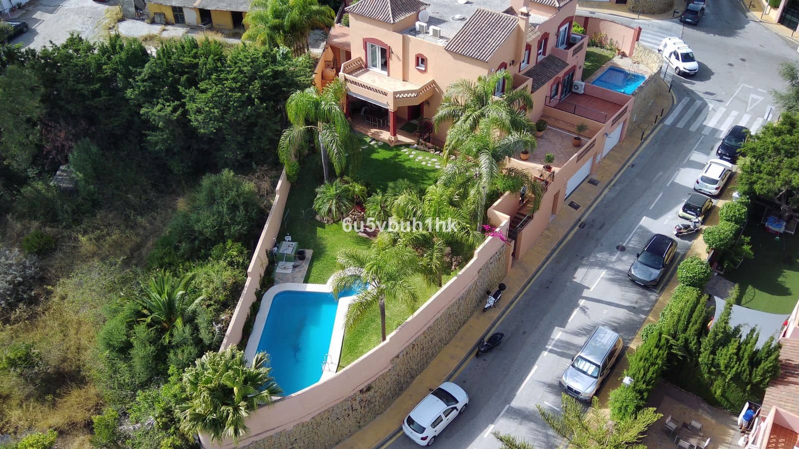 7 quarto Casa em Banda para venda em Marbella - 1 250 000 € (Ref: 9933860)
