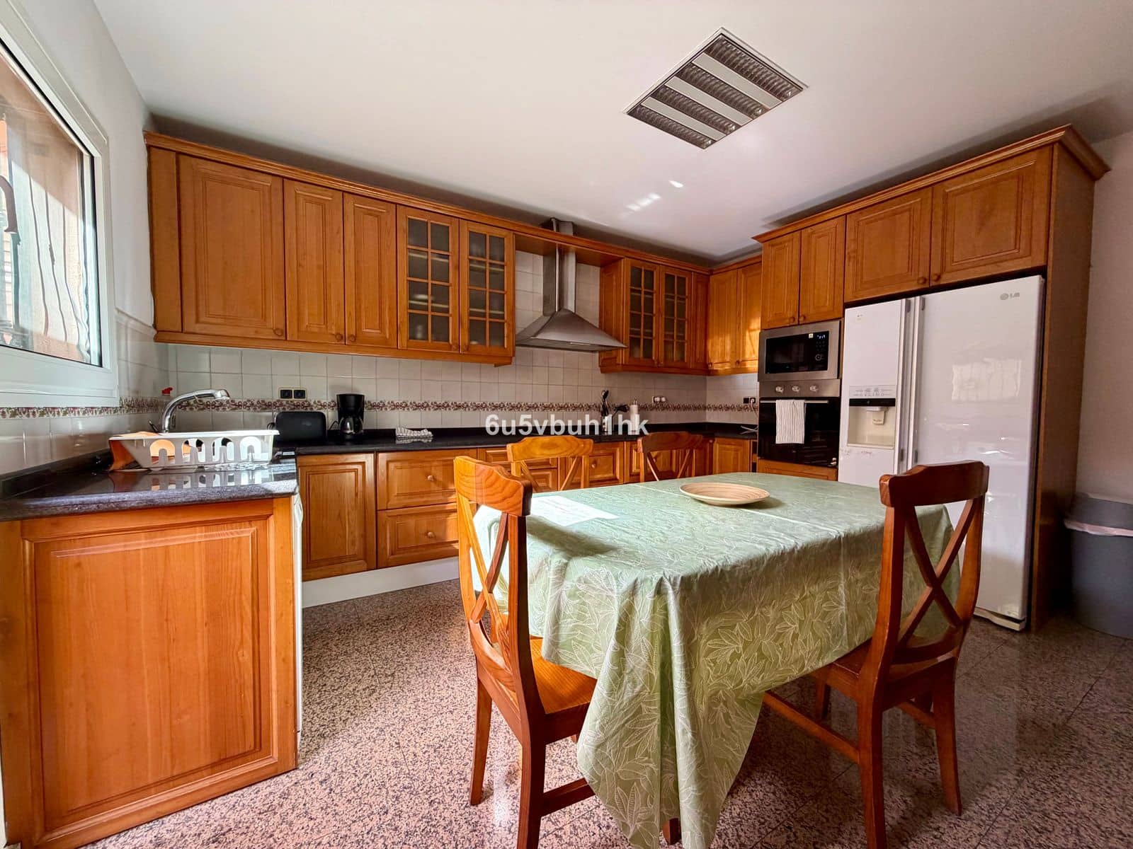 7 quarto Casa em Banda para venda em Marbella - 1 250 000 € (Ref: 9933860)