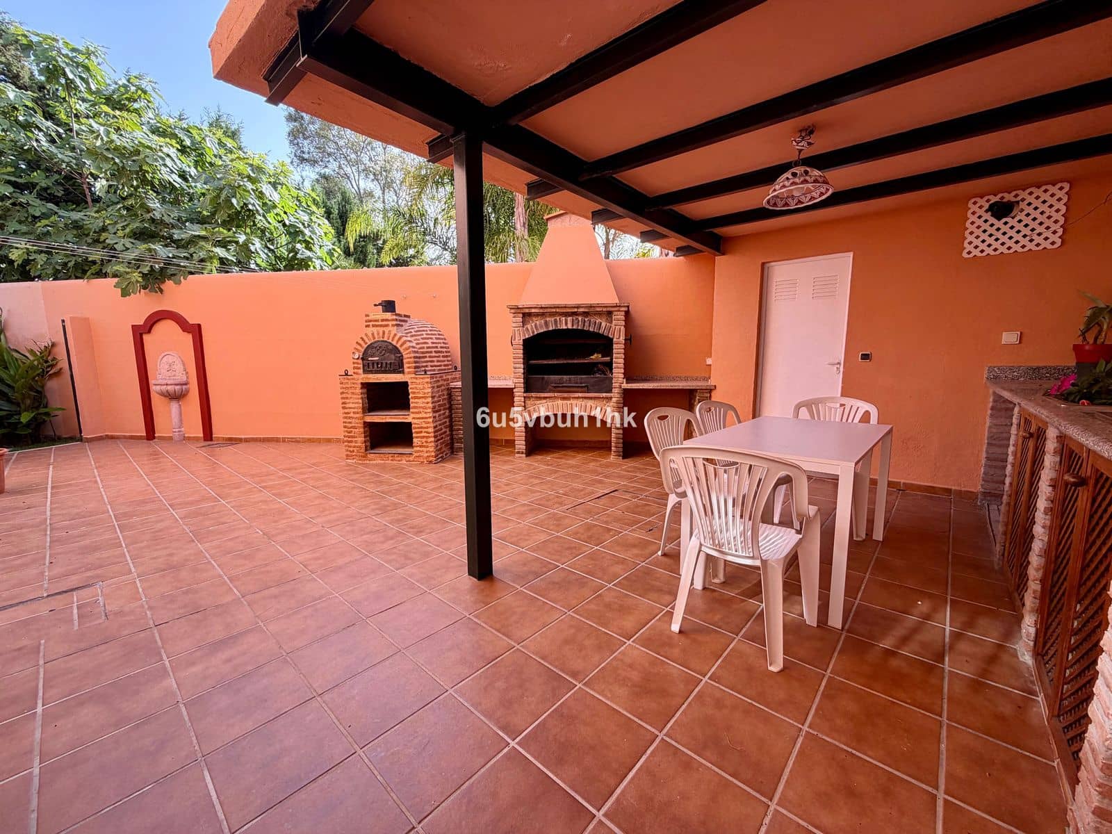 7 quarto Casa em Banda para venda em Marbella - 1 250 000 € (Ref: 9933860)