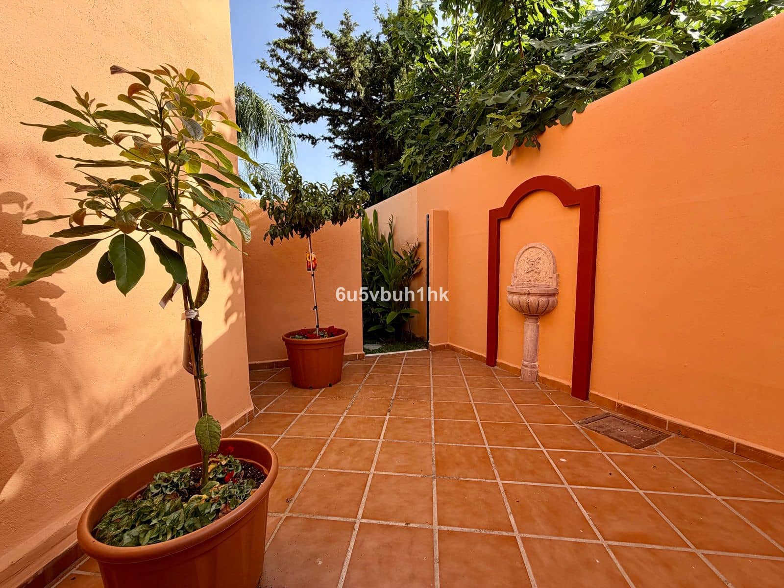 7 quarto Casa em Banda para venda em Marbella - 1 250 000 € (Ref: 9933860)