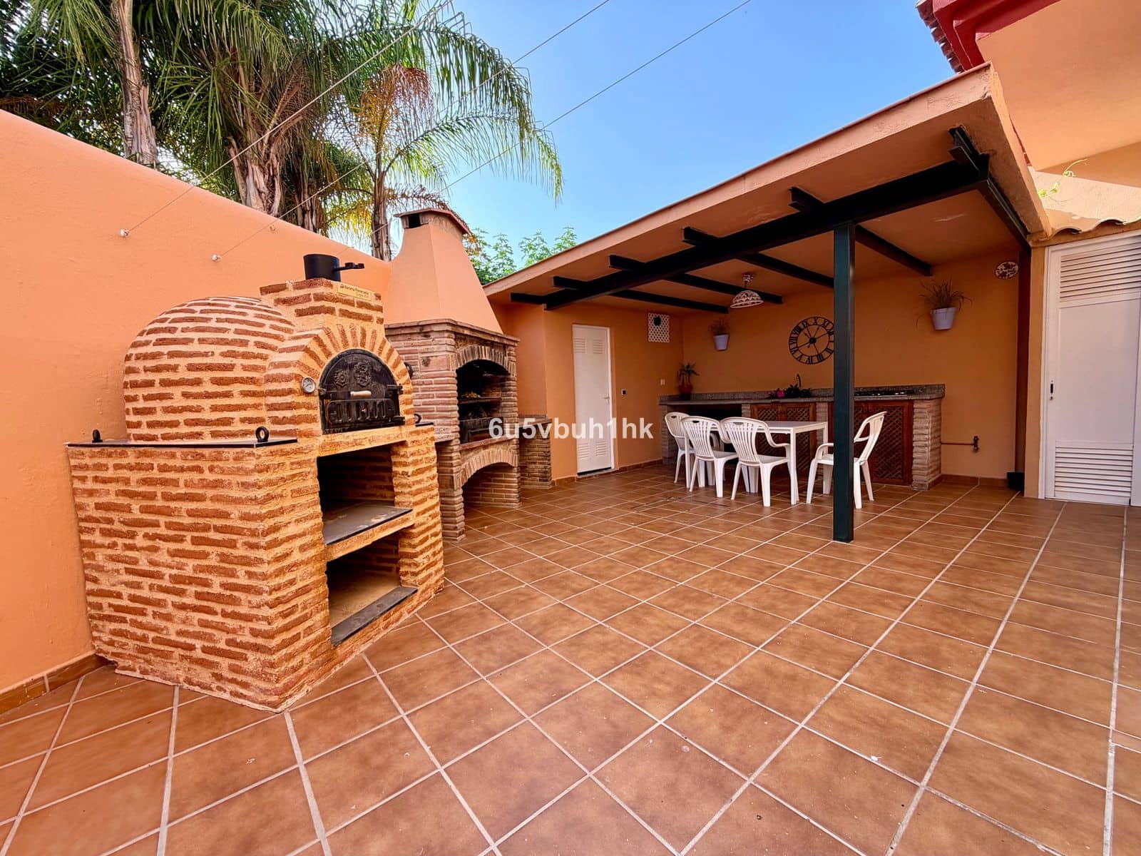 7 quarto Casa em Banda para venda em Marbella - 1 250 000 € (Ref: 9933860)