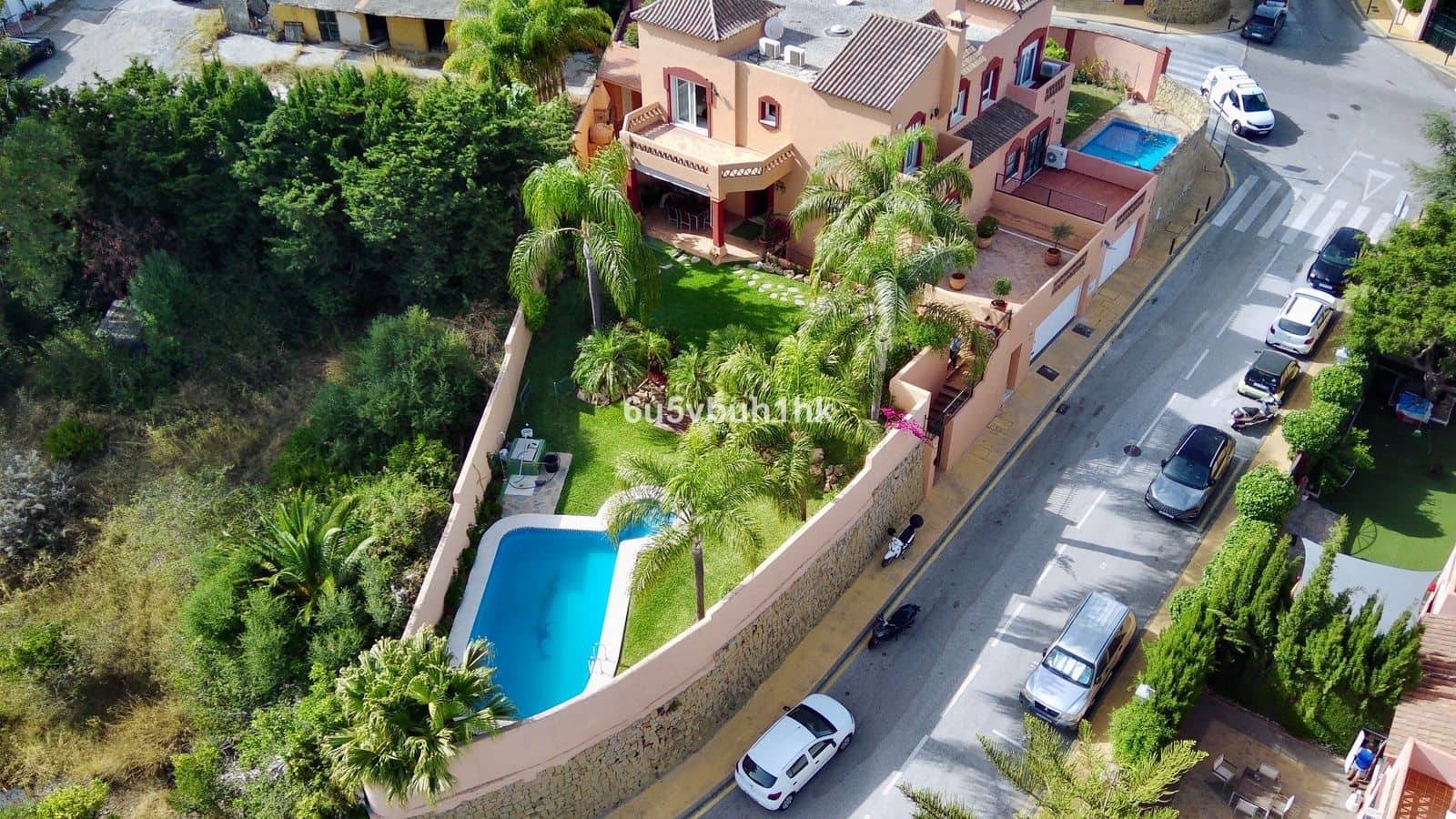 7 quarto Casa em Banda para venda em Marbella - 1 250 000 € (Ref: 9933860)