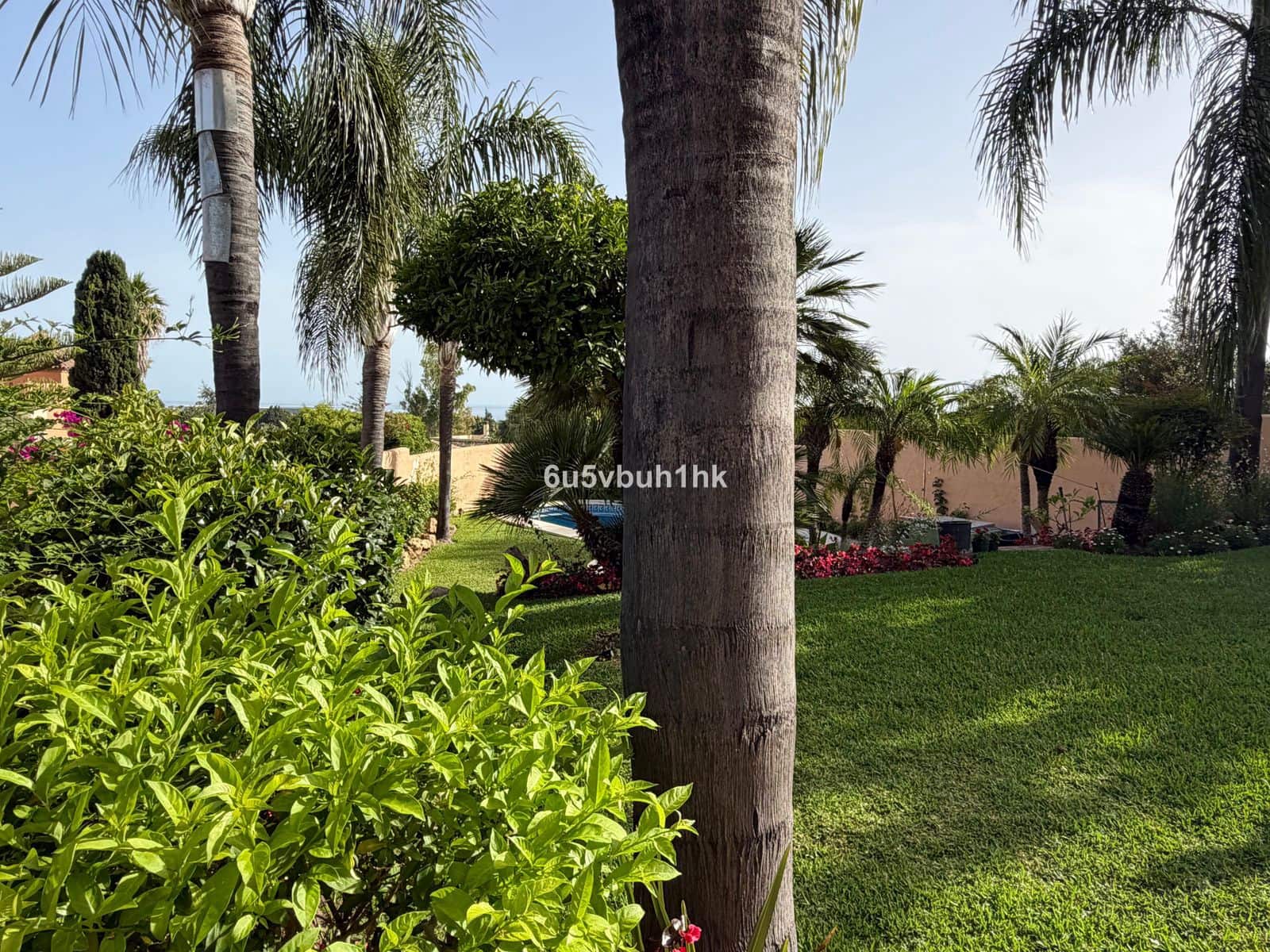 7 quarto Casa em Banda para venda em Marbella - 1 250 000 € (Ref: 9933860)