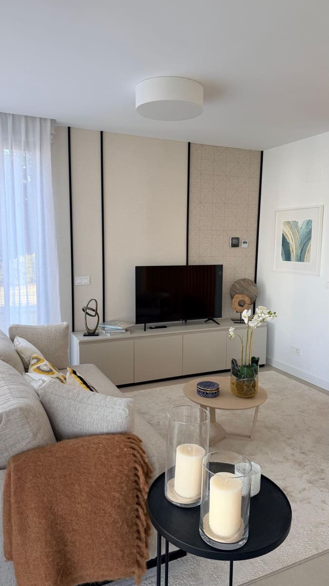 3 bedroom Villa for sale in Estepona - € 875,000 (Ref: 9933870)