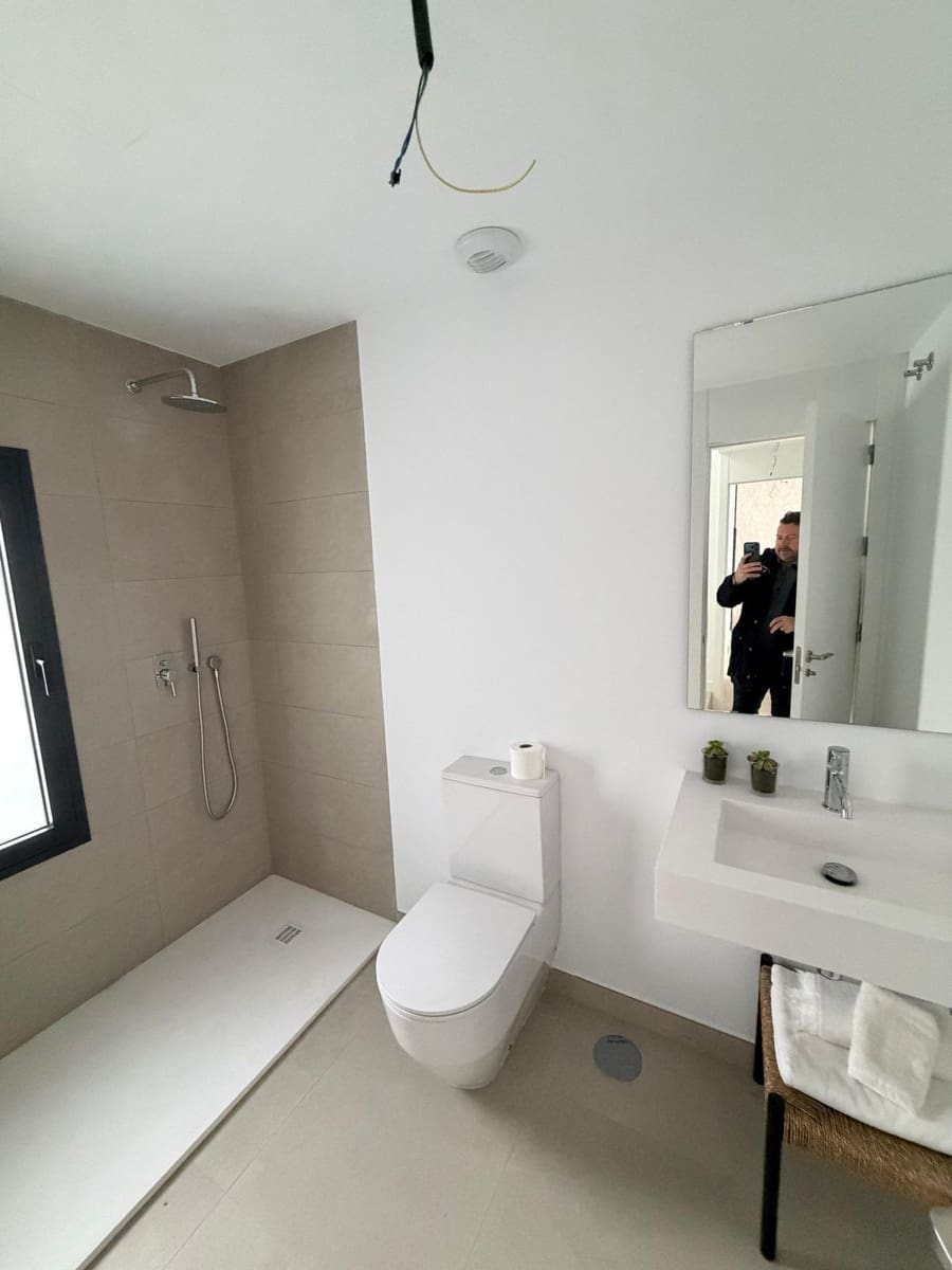 3 bedroom Villa for sale in Estepona - € 875,000 (Ref: 9933870)