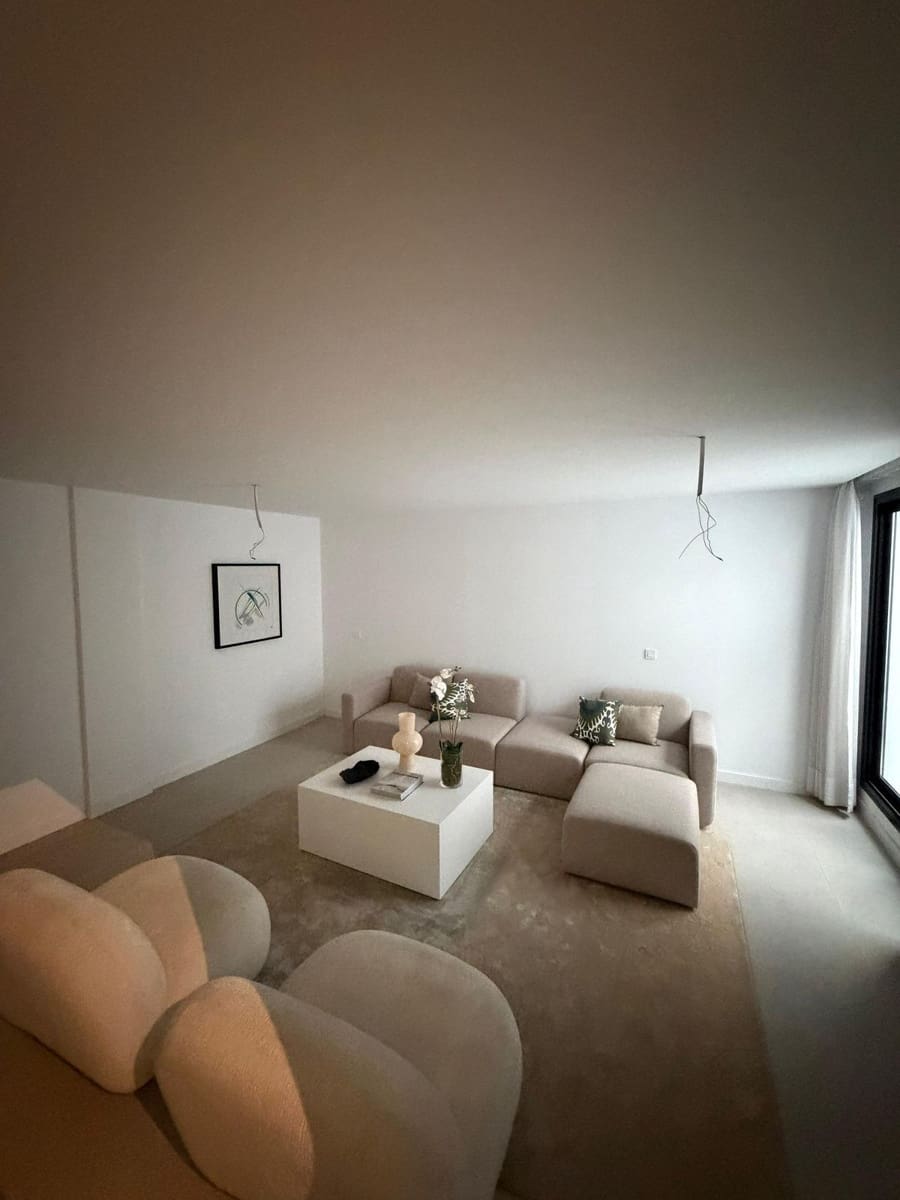 3 bedroom Villa for sale in Estepona - € 875,000 (Ref: 9933870)