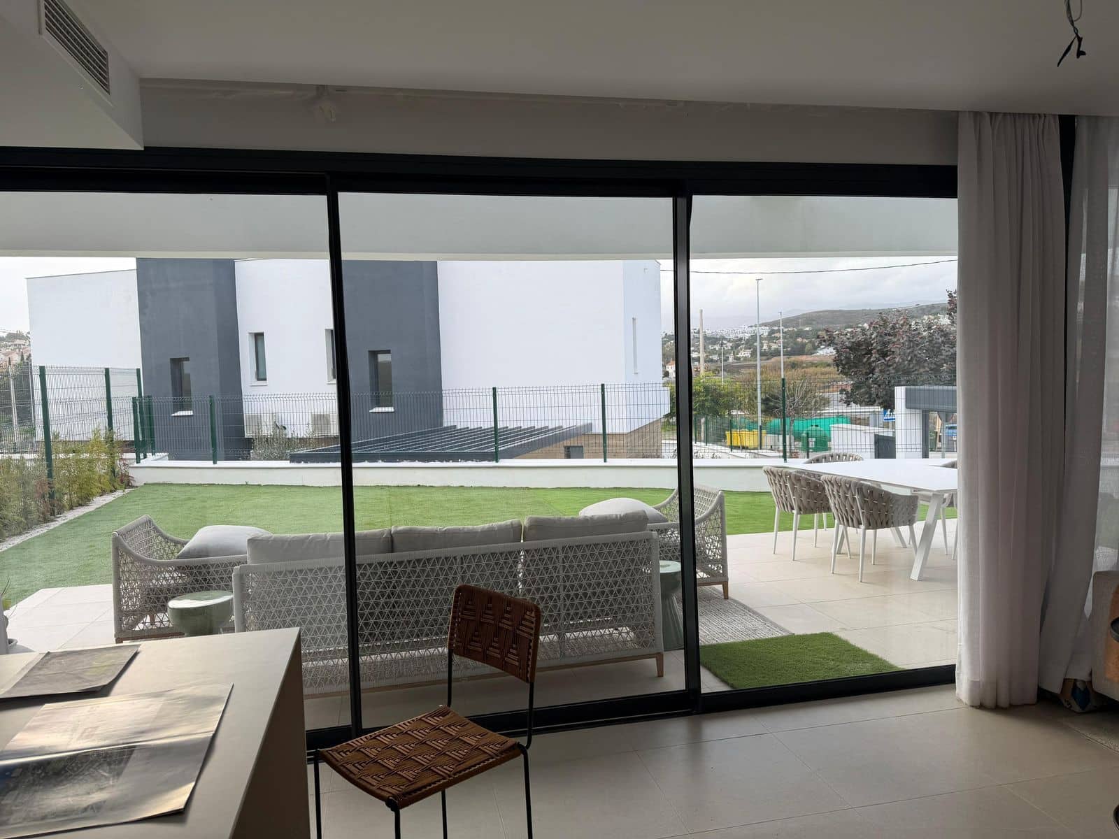 3 bedroom Villa for sale in Estepona - € 875,000 (Ref: 9933870)
