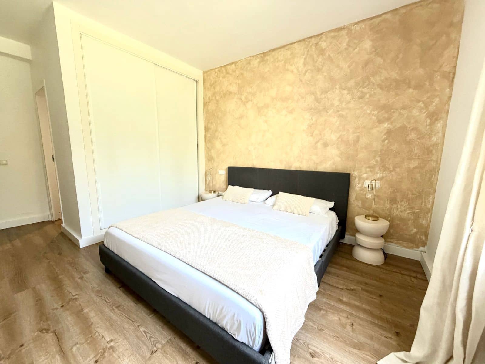 2 slaapkamer Appartement te koop in Marbella - € 395.000 (Ref: 9933871)