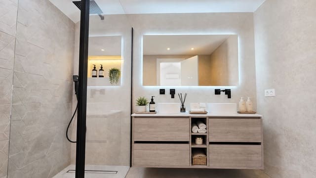 4 quarto Casa em Banda para venda em Nueva Andalucia, Marbella - 1 140 000 € (Ref: 9933876)