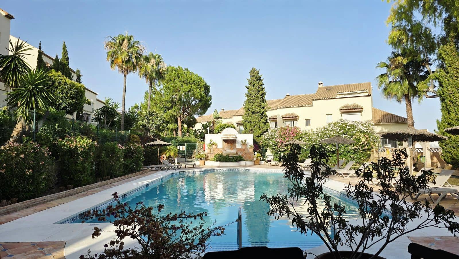 4 slaapkamer Huis te koop in Nueva Andalucia - € 1.140.000 (Ref: 9933876)