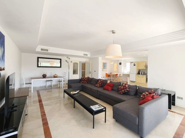3 soveværelse Lejlighed til salg i San Roque - € 495.000 (Ref: 9933882)