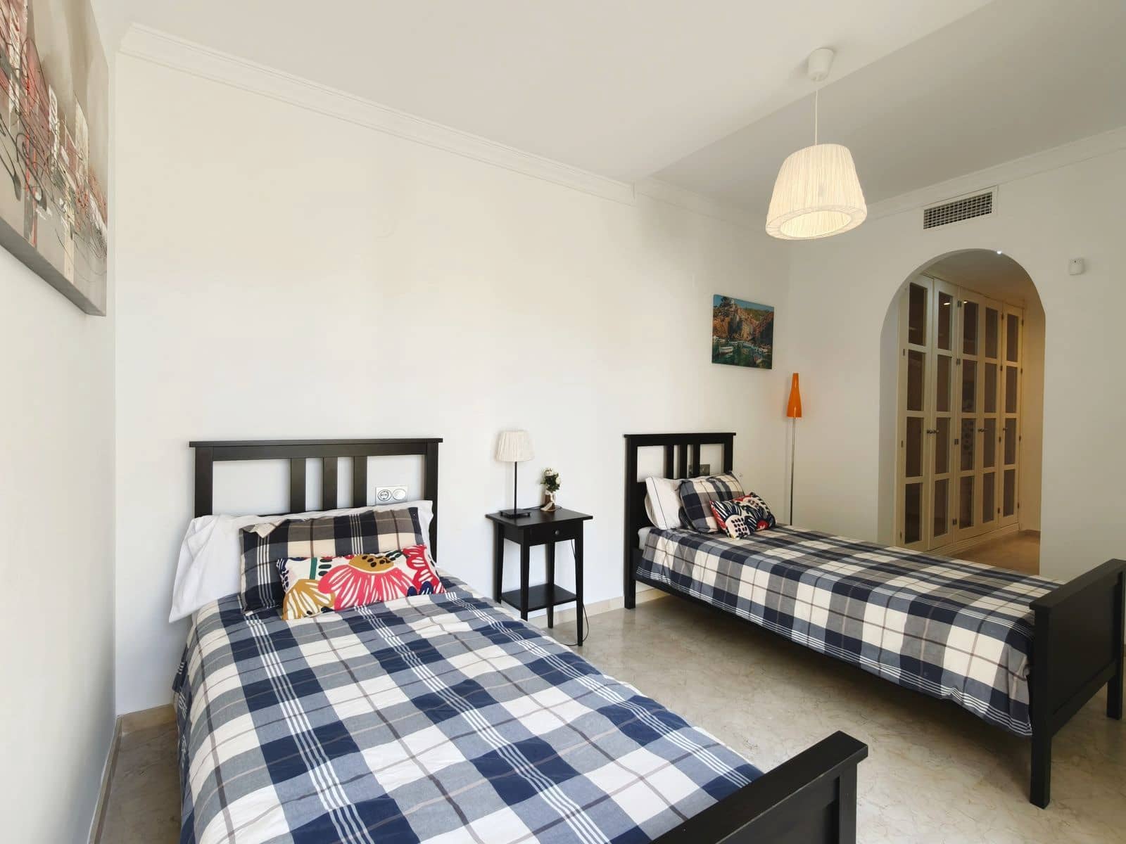 3 soveværelse Lejlighed til salg i San Roque - € 495.000 (Ref: 9933882)