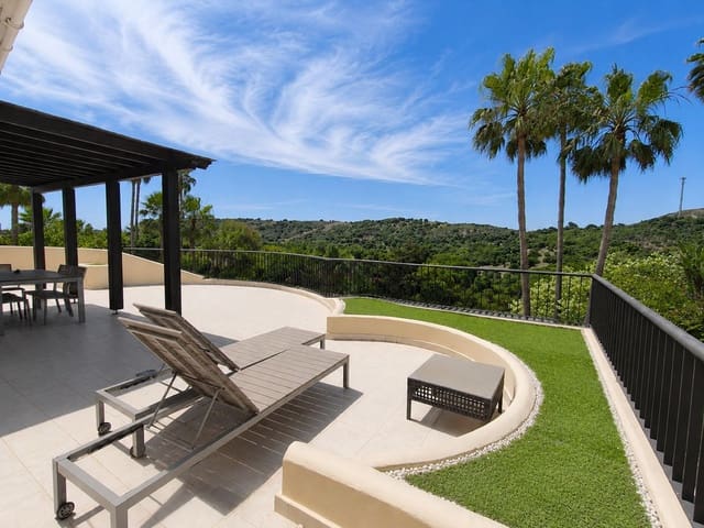 3 soveværelse Lejlighed til salg i San Roque - € 495.000 (Ref: 9933882)