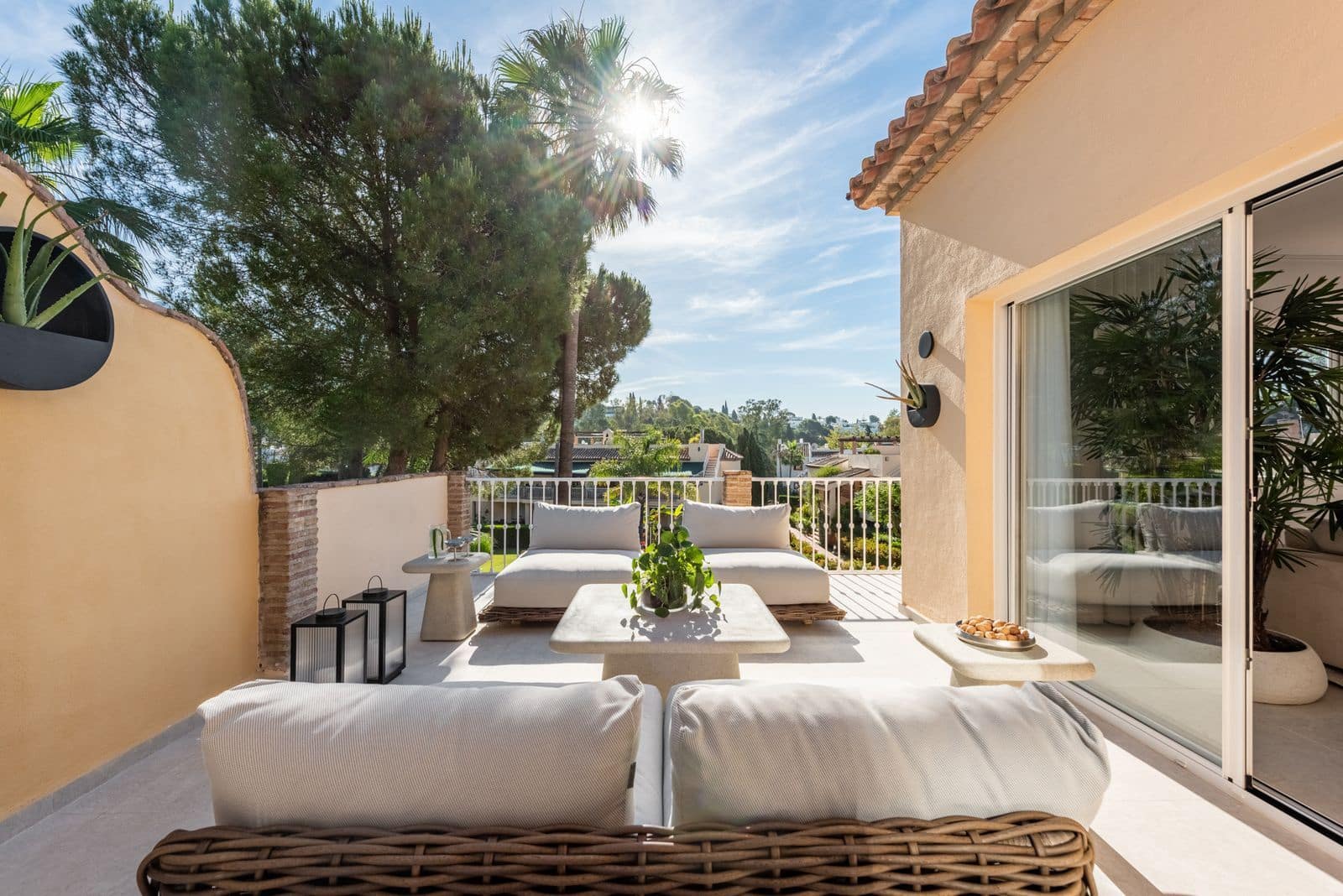 3 Zimmer Penthouse zu verkaufen in Nueva Andalucia - 1.349.000 € (Ref: 9933895)