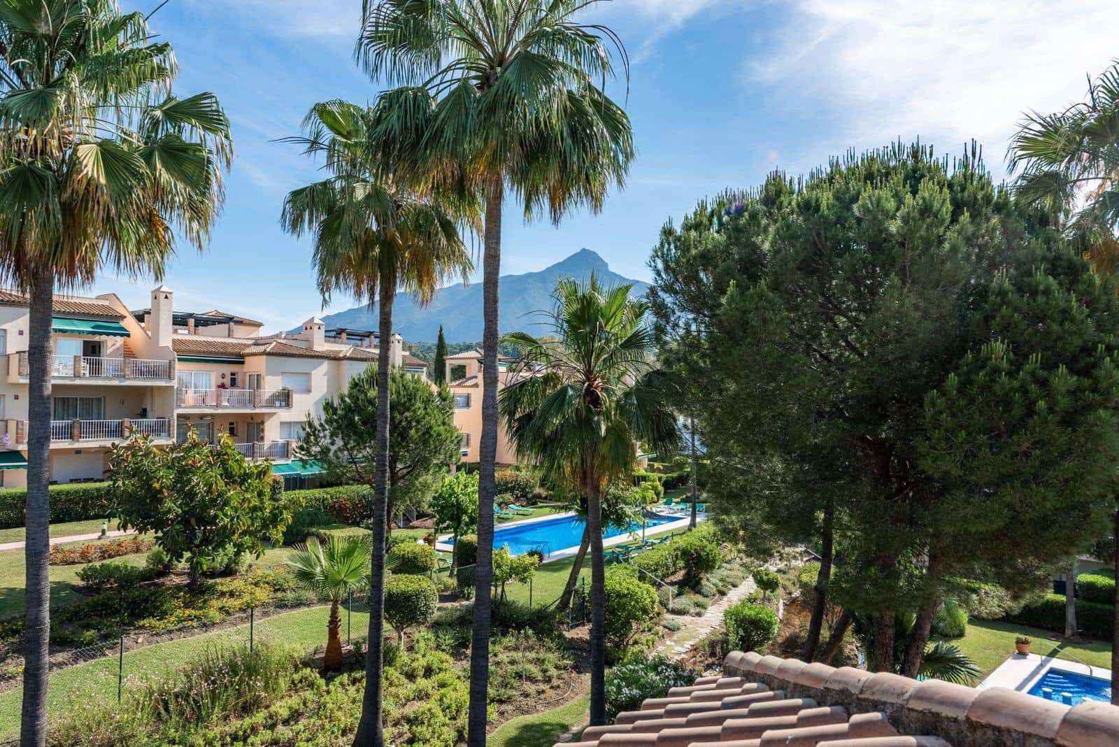 3 Zimmer Penthouse zu verkaufen in Nueva Andalucia - 1.349.000 € (Ref: 9933895)