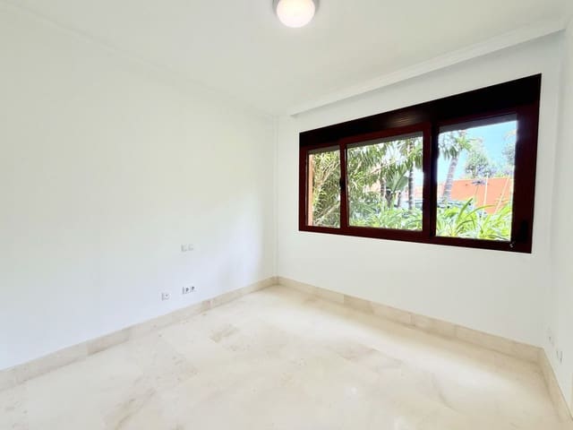 2 makuuhuone Huoneisto myytävänä paikassa Los Flamingos, Benahavís - 515 000 € (Ref: 9933897)