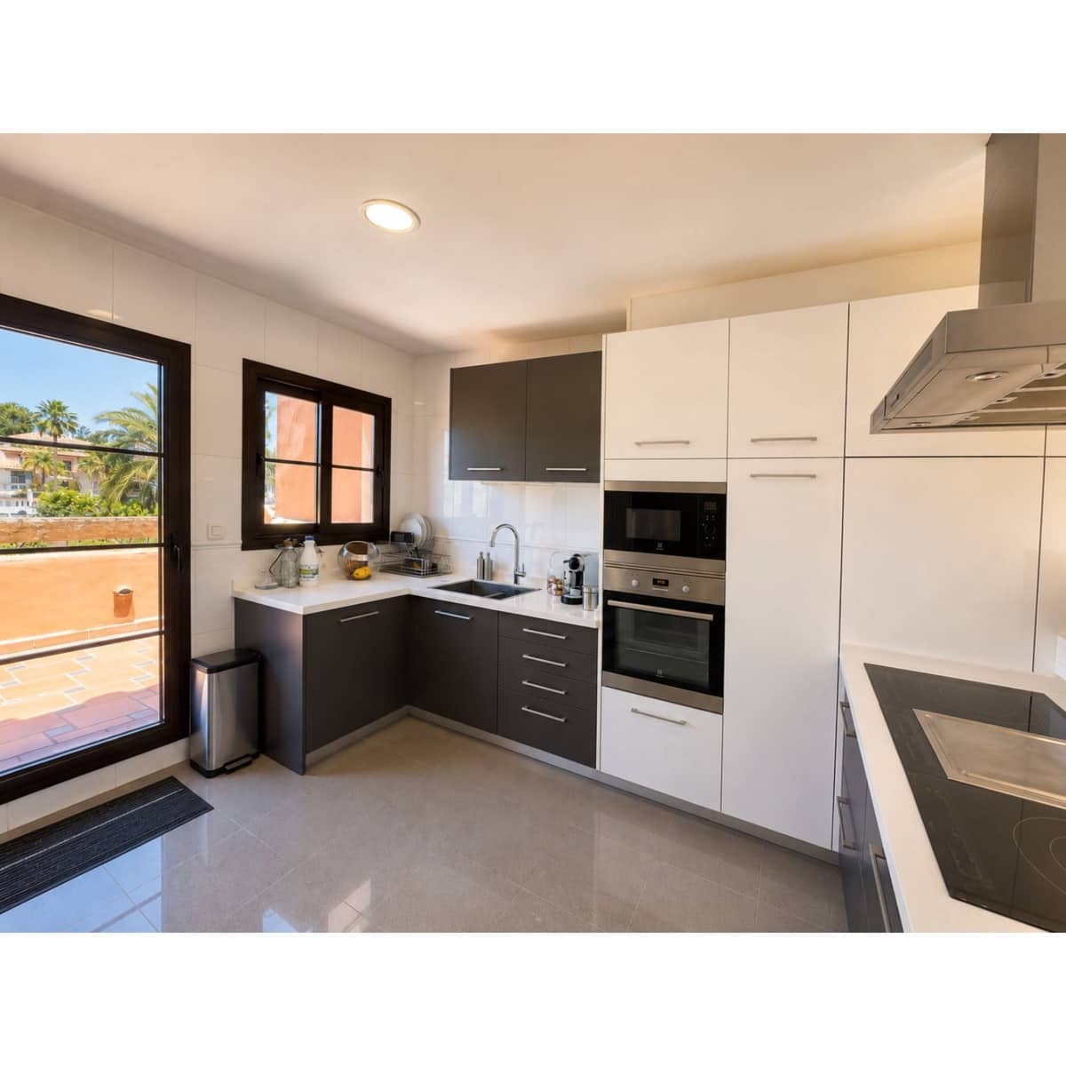 3 camera da letto Attico in vendita in New Golden Mile - 795.000 € (Rif: 9933904)