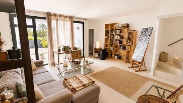 4 sypialnia Dom na sprzedaż w San Enrique de Guadiaro, San Roque - 765 000 € (Ref: 9937667)